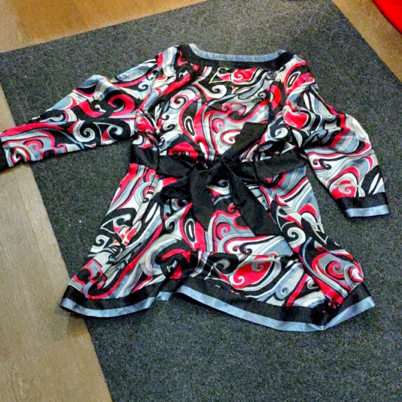 Ricki's blouse - Size 18; Pink/Grey/Black/White - Picture 3 of 3